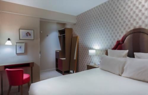 Hotel La Parizienne - Zimmer