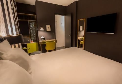 Hotel La Parizienne - Zimmer
